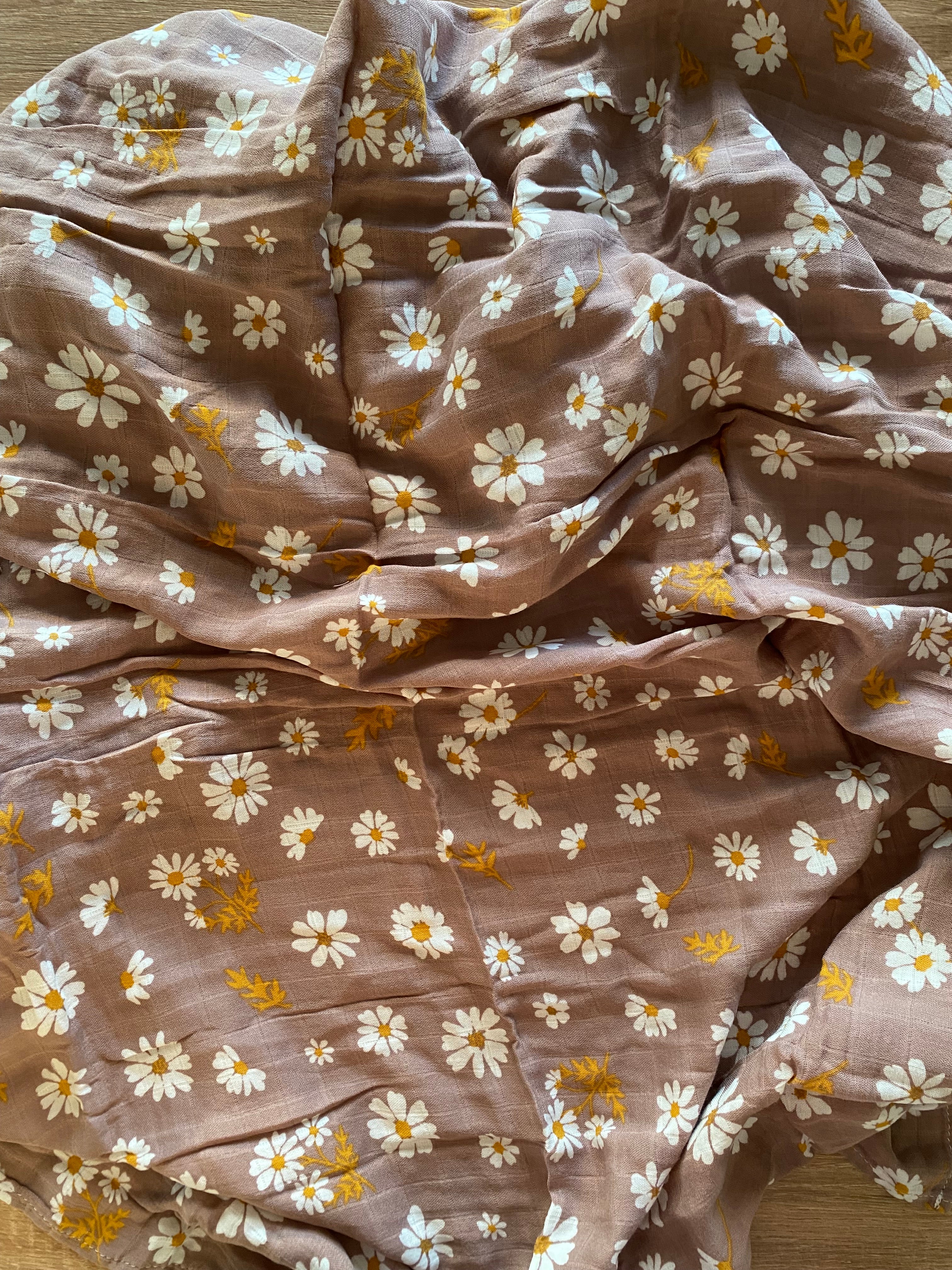 The Daisy Swaddle